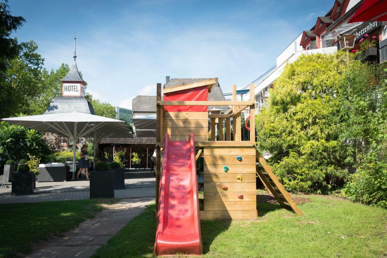 Hotel Deutschherrenhof Zeltingen-Rachtig Exterior photo